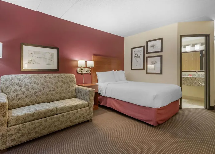 Surestay Plus Hotel By Best Western Litchfield